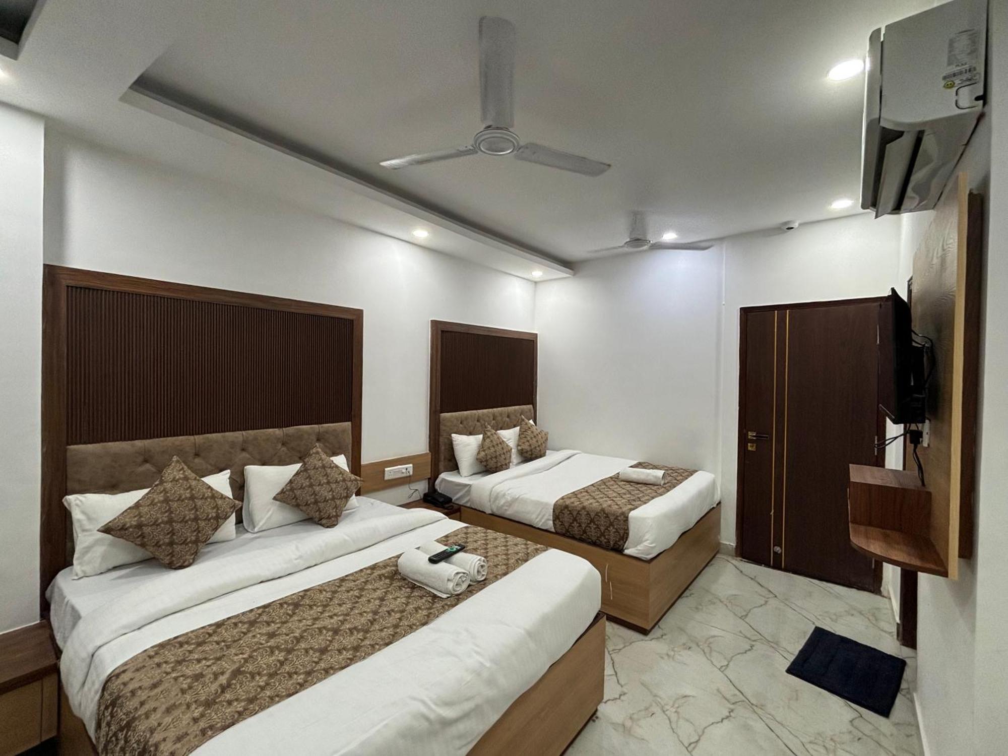 Cg Internationl By Sweet Guest House Нью-Дели Экстерьер фото