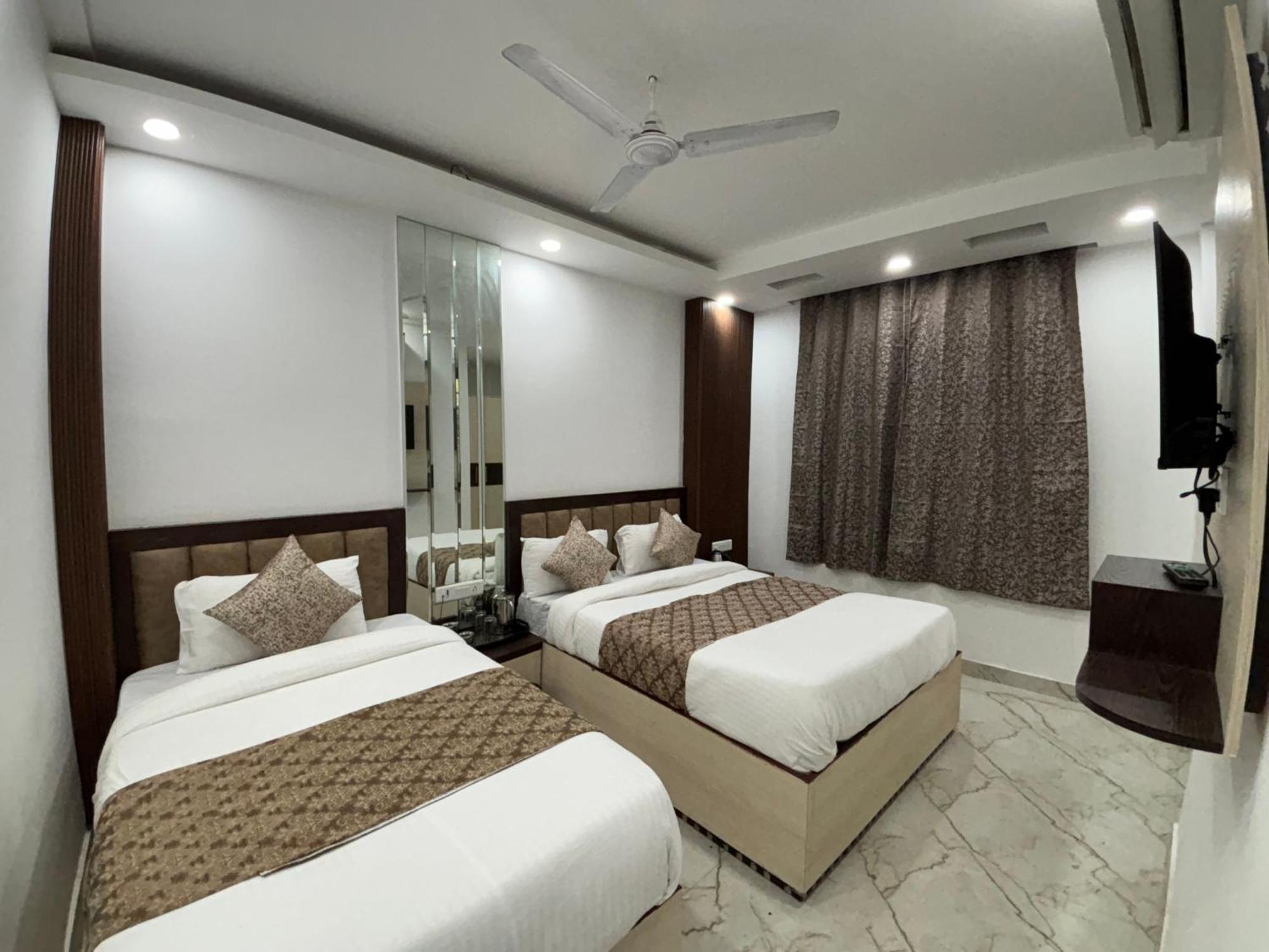 Cg Internationl By Sweet Guest House Нью-Дели Экстерьер фото